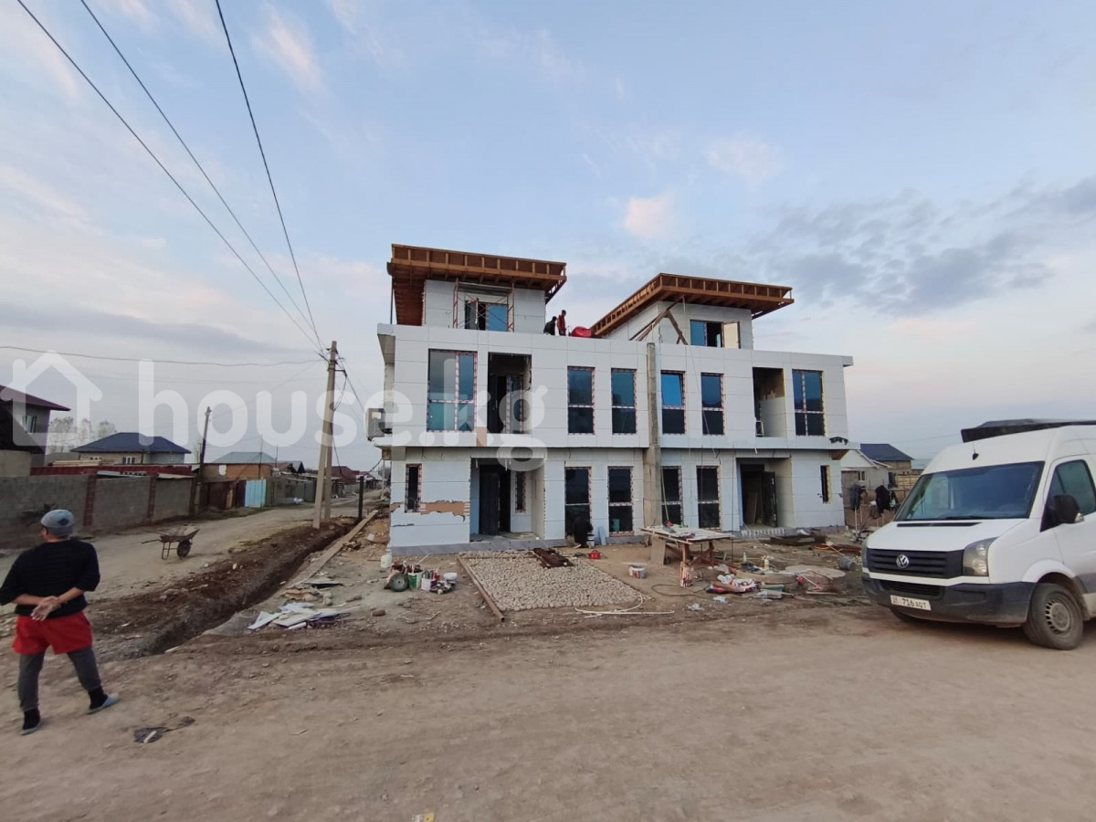 Дом, 6 и более комнат, 250 м2 - 6