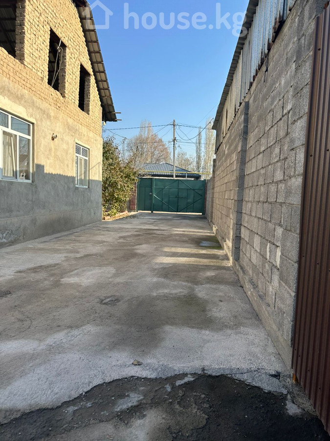 Дом, 6 и более комнат, 279 м2 - 2